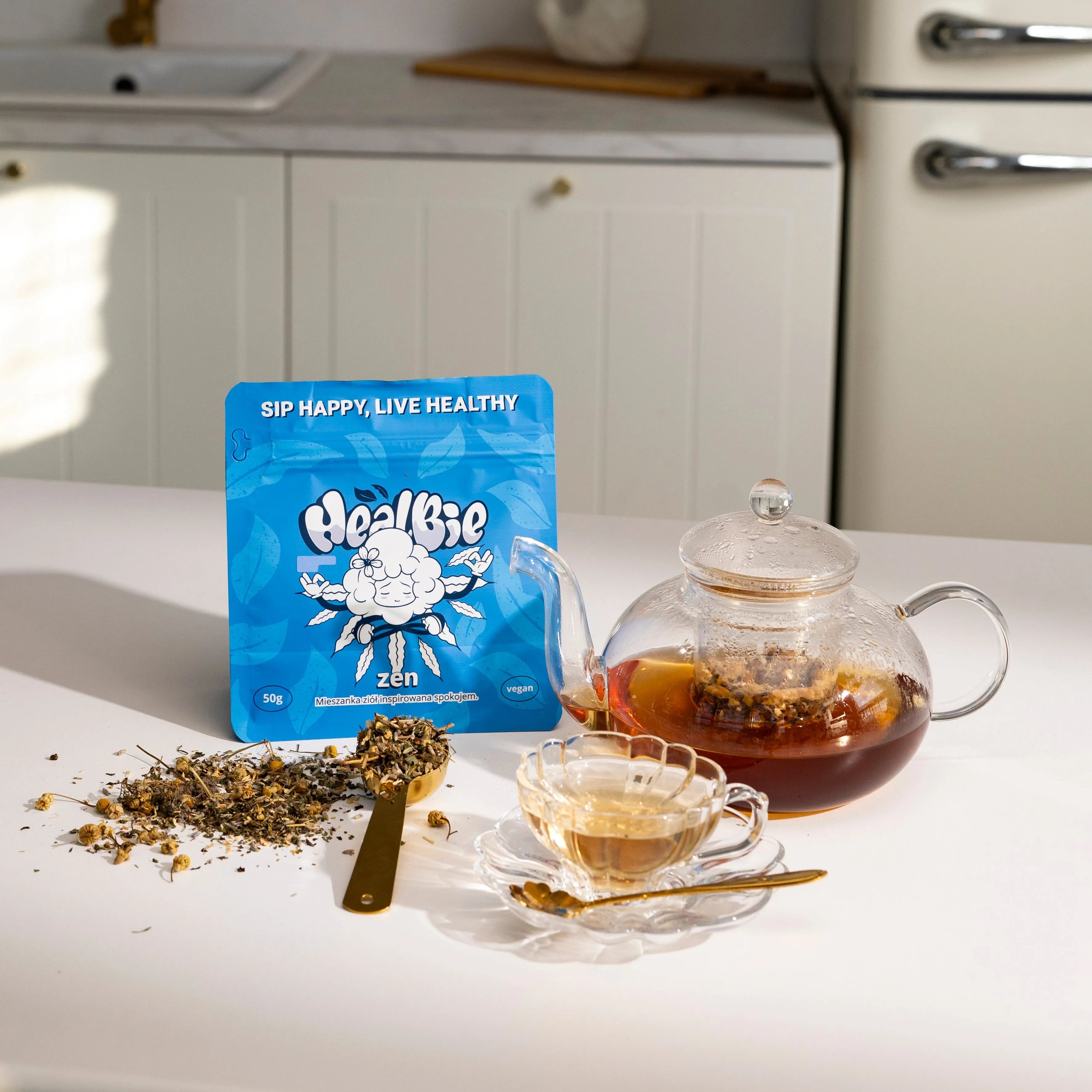 ziołowa herbata sypana z rumiankiem, melisą i lawendą, mieszanka ziół